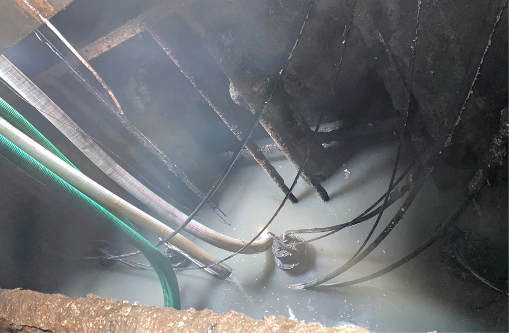 272黄山路商城污水池清运